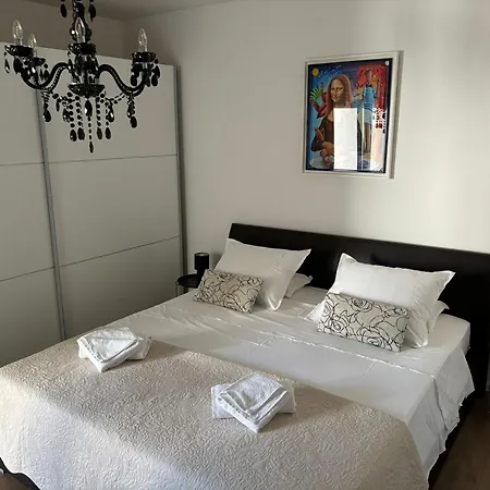 Apartment Hortensija *